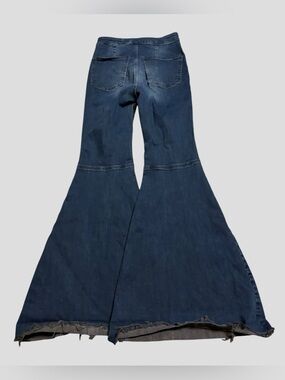 Free People Just Float On Super Wide Flare High Rise Blue Jeans Size 27 Stretchy